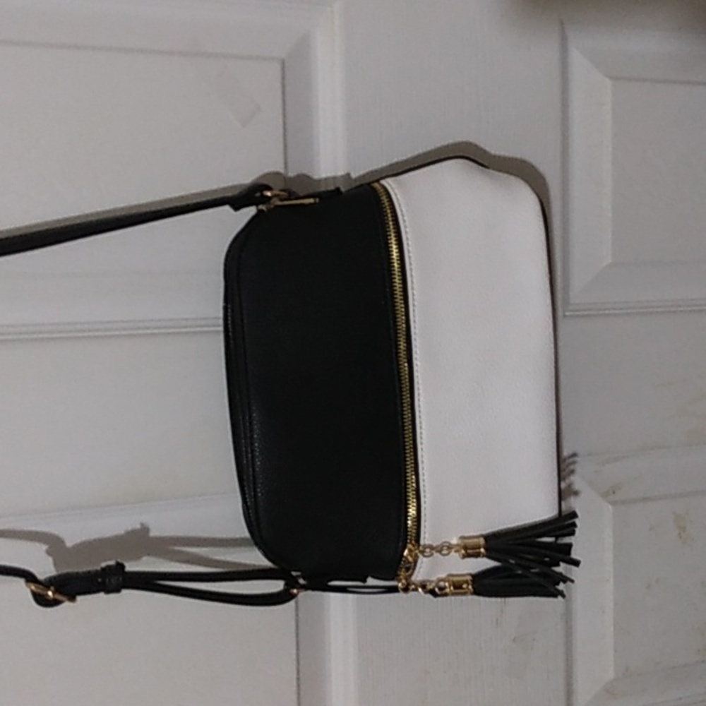 SUGU ladies vegan purse